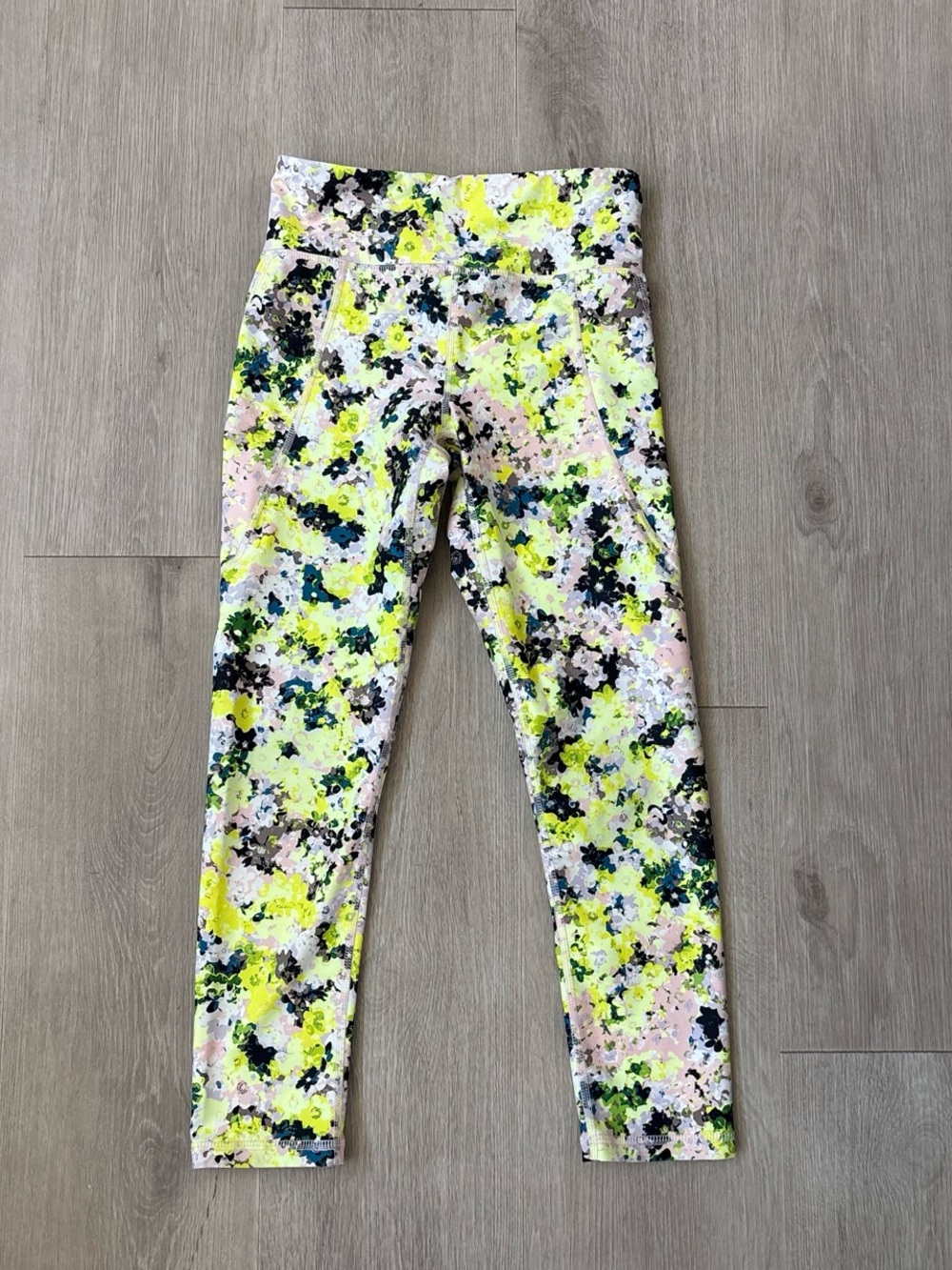 Girls Size 8 Old Navy Active PowerSoft Go Dry High Rise Leggings Yellow Floral